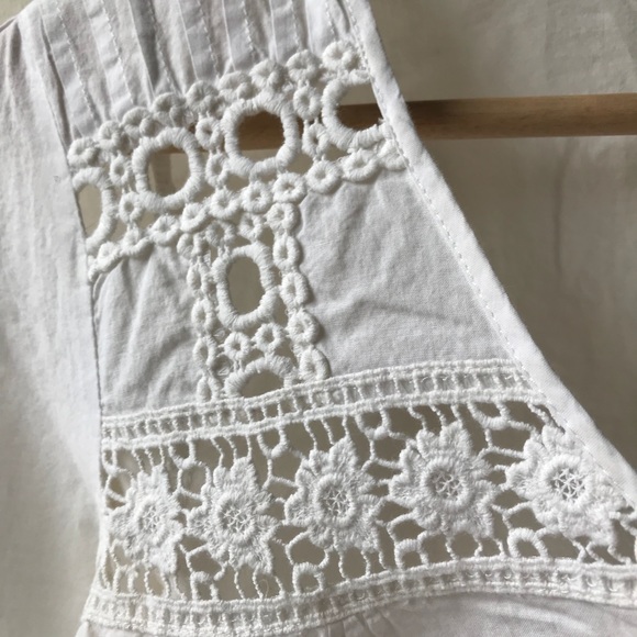 American Rag Peasant Top - Picture 2 of 2